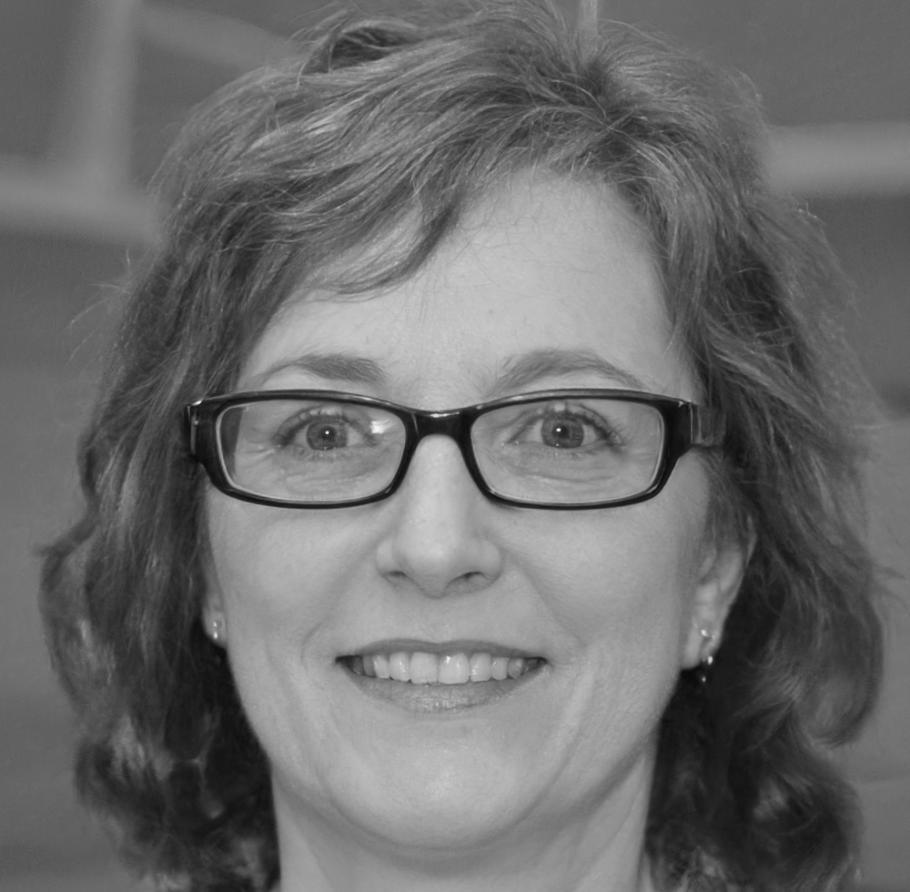 Isla Thornfield, Investment Strategy Expert