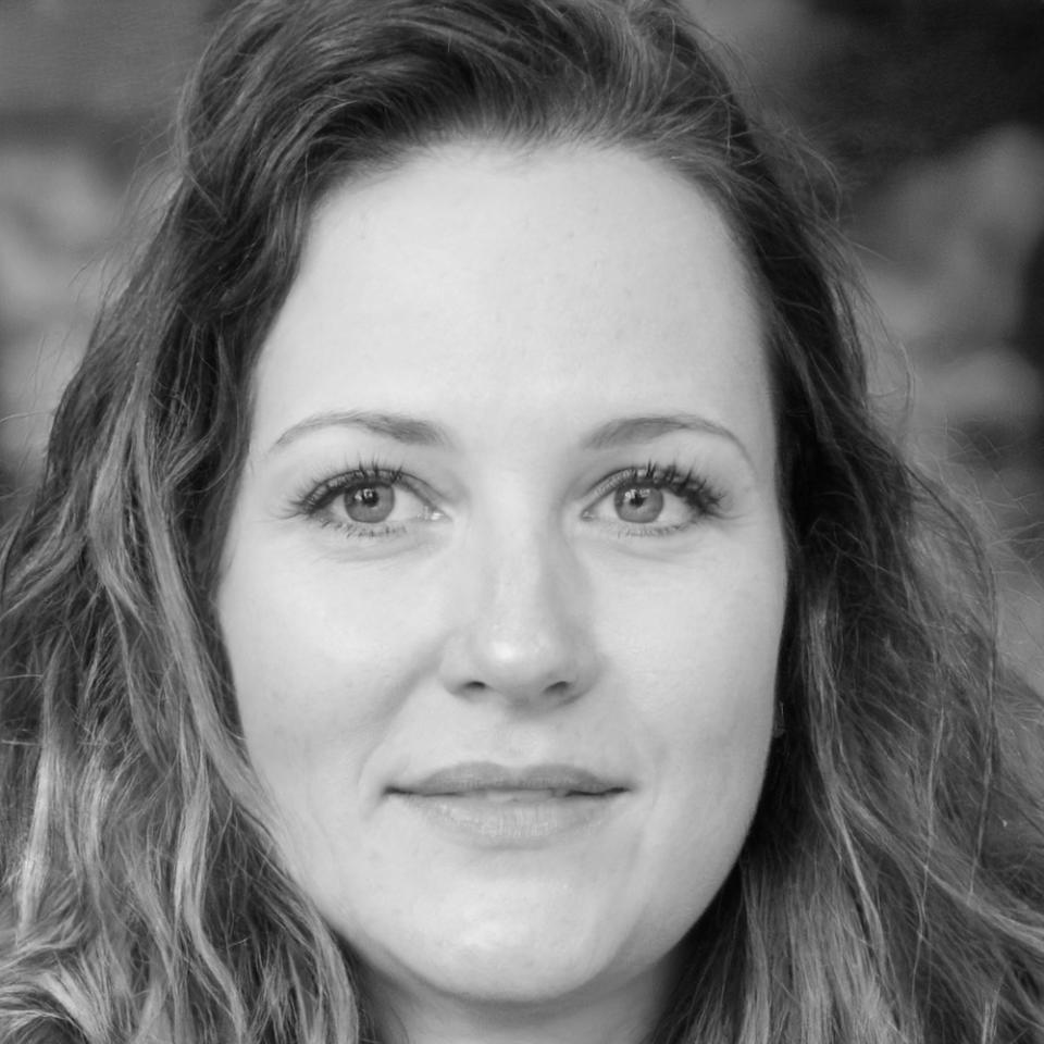 Freja Haraldsen, Financial Habits Specialist